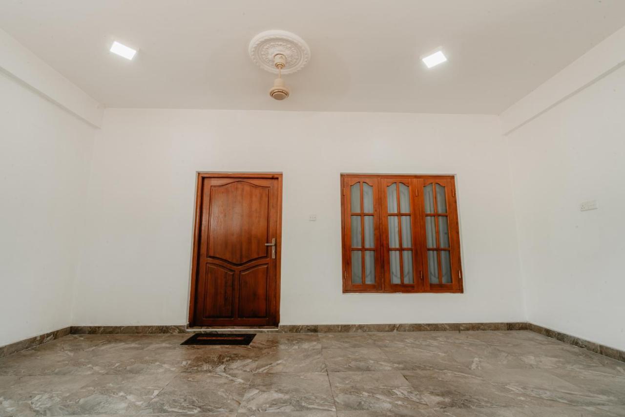 Sri Construction Circuit Bungalow Batticaloa Εξωτερικό φωτογραφία